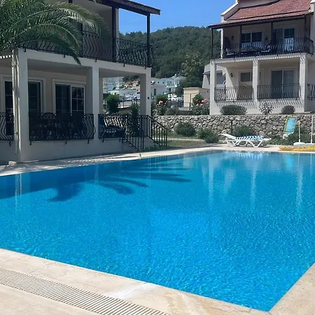 公寓 Stunning Spacious Poolside 2-bed Apt In *