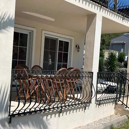 公寓 Stunning Spacious Poolside 2-bed Apt In Ovacık