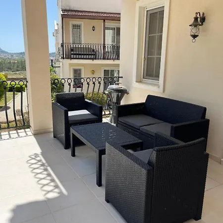 Stunning Spacious Poolside 2-bed Apt In Ovacık